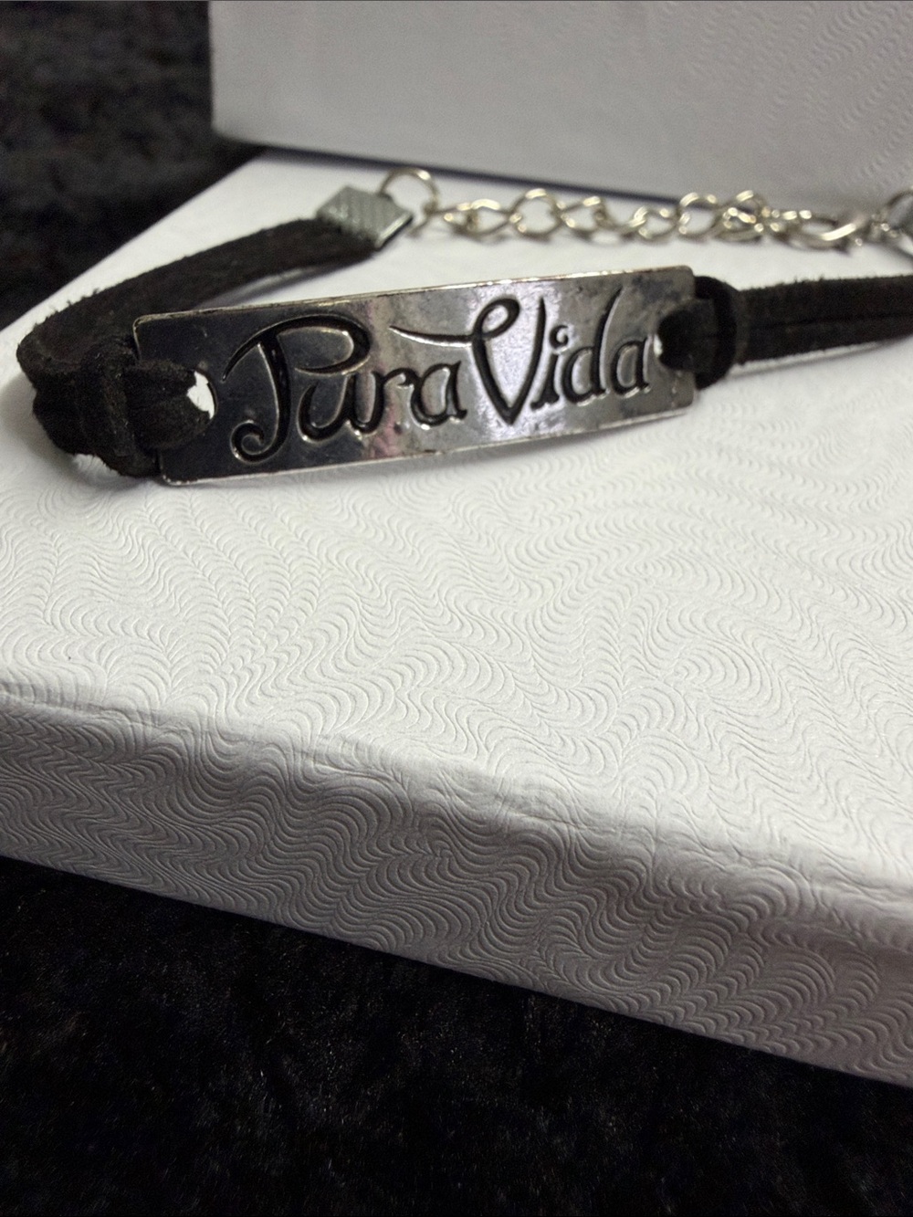 Costa Rican ‘Pura Vida’ Black Suede Bracelet with Silver Plate - Picture 2 of 2